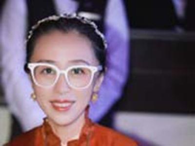 Ms. Huang Na